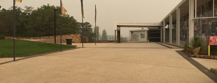 Canberra and Region Visitors Centre is one of Michael 님이 좋아한 장소.