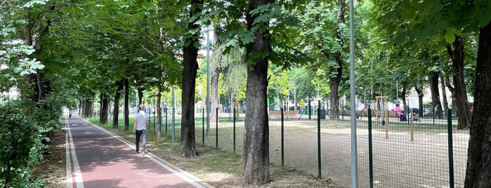 Piazzale Dateo is one of Milano & DealPoint.