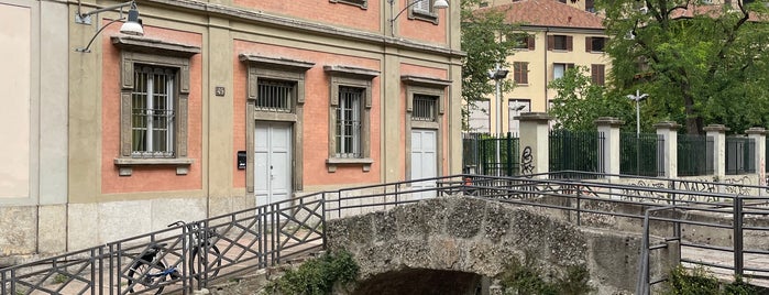 Ponte delle Gabelle is one of Today.