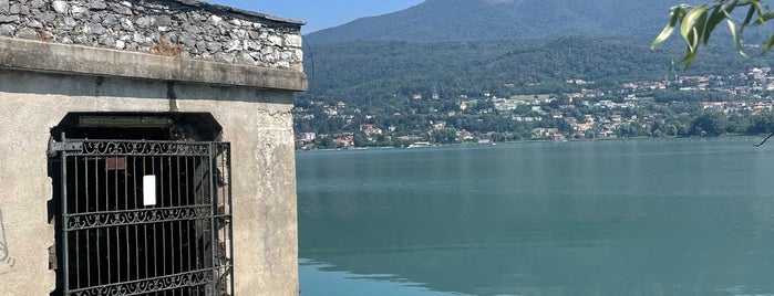 Lake Varese is one of Road trip 2016.