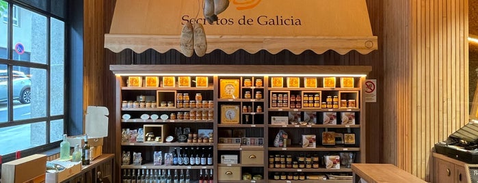 Mercado La Galiciana is one of Galicia.