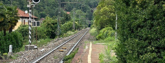 Stazione Caldè is one of TiLo - S30 Cadenazzo-Luino-Gallarate.