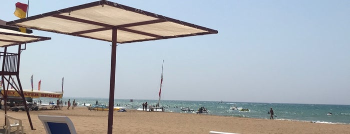 Sural Resort Beach is one of Alphan'ın Beğendiği Mekanlar.