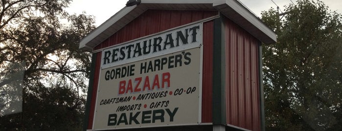 Gordie Harper's Bazaar is one of Tempat yang Disukai Jeff.
