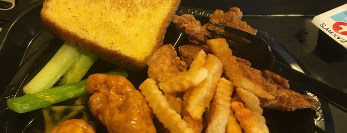 Zaxby's Chicken Fingers & Buffalo Wings is one of The 15 Best Places for Tongue in Houston.