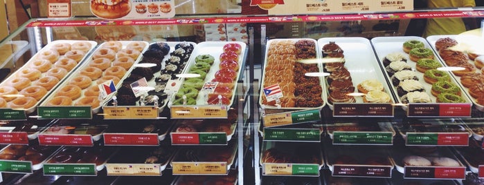 크리스피크림도넛 (Krispy Kreme Doughnuts) is one of Favourite places in Seoul.