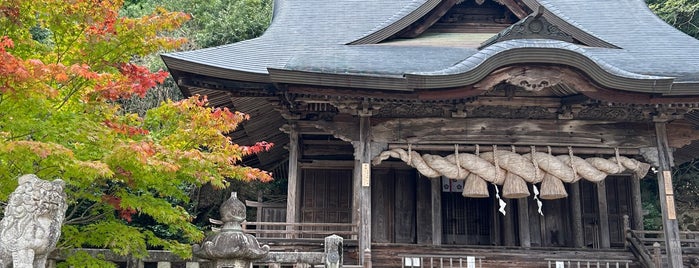 Suga-Jinja Shrine is one of Jリーグ必勝祈願神社.