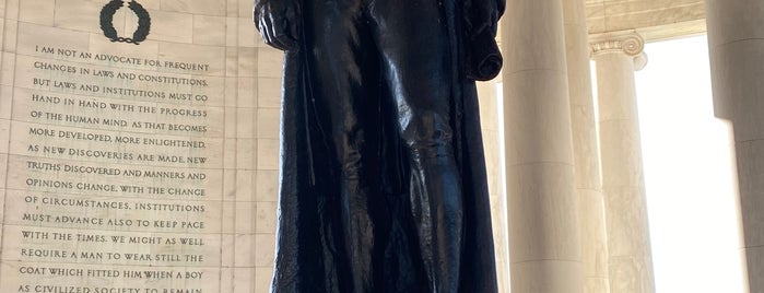 Thomas Jefferson Memorial is one of Lugares favoritos de Richard.