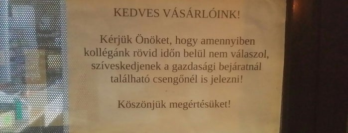 Gazdagréti Gyógyszertár is one of András'ın Beğendiği Mekanlar.