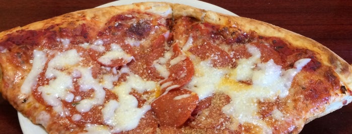 Gigi's Pizza & Pasta is one of Favorites.
