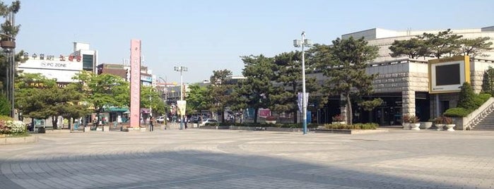 문화예술회관 is one of 하나윈건축사사무소.
