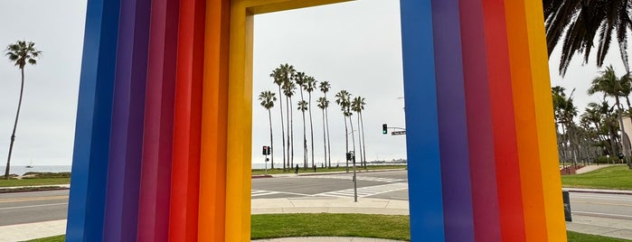 Chromatic Gate is one of Santa Barbara.