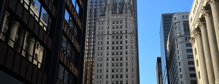 Chicago Temple is one of Lugares favoritos de Andy.