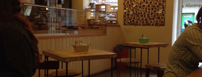 The Little Big Cafe is one of Madrid: café y tarta.