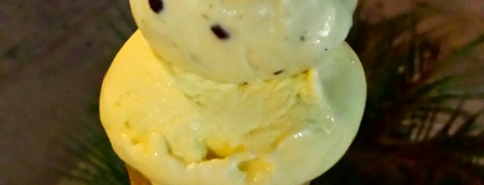 Helados Dolphy is one of Favorites.