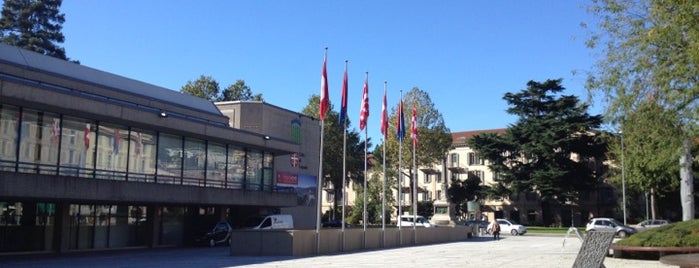 Palazzo dei Congressi is one of Orte, die Selami gefallen.