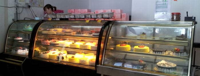 Jenni Homemade Cakes & Bakery is one of Penang food List.