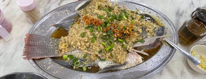 Mun Kee Steam Fish Head 文记鱼头王蒸鱼头 is one of KL.