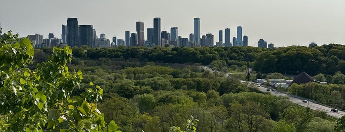 Chester Hill Rd Lookout is one of toronto.