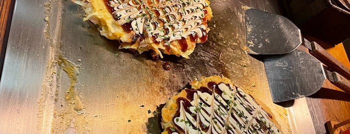 AJIYA Okonomiyaki Restaurant is one of Lugares favoritos de Chuck.