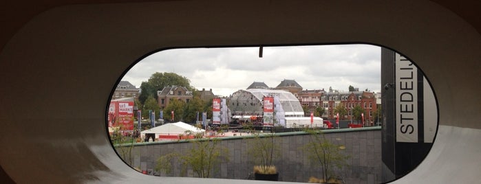 Stedelijk Museum is one of Lieux qui ont plu à Sidney.