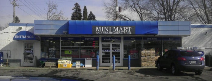 Super America Mini-Mart is one of Byp.