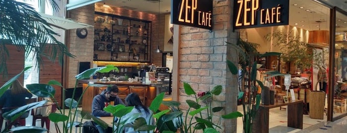 ZEP CAFÉ is one of Carlosさんのお気に入りスポット.