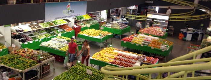 Mercado Municipal de Pinheiros is one of สถานที่ที่ iHARA ถูกใจ.