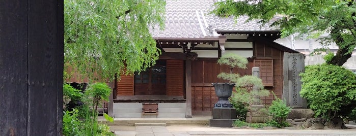 長圓寺 is one of Shrines & Temples.