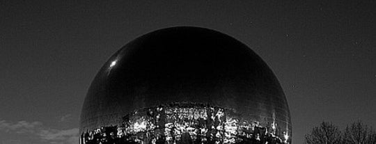 Cité des Sciences et de l'Industrie is one of Paris.