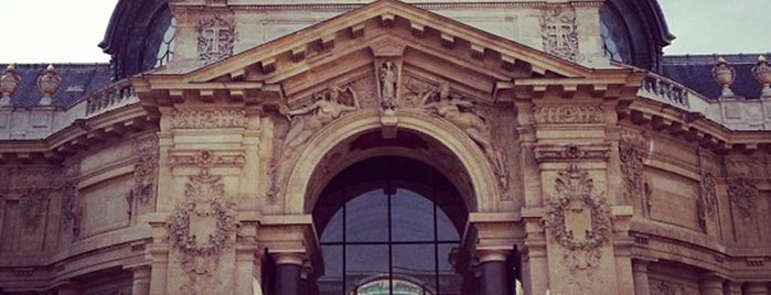 1er arrondissement – Louvre is one of França.