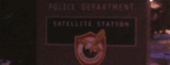 West Allis Police Station is one of Shyloh : понравившиеся места.