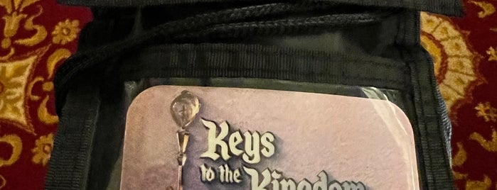 Disney's Keys to the Kingdom Tour is one of WDW Must Do's.