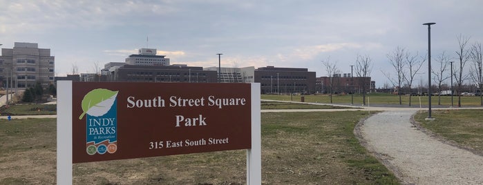 South Street Square Park is one of Locais curtidos por Jared.