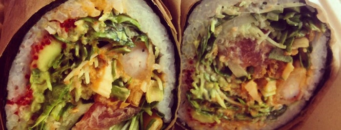 Wrap N’ Roll Sushi Burrito is one of Oliver’s Liked Places.