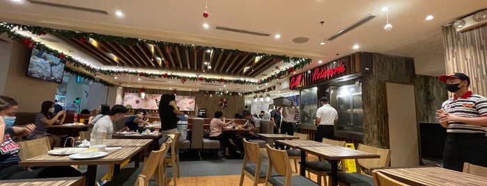 Kenny Rogers Roasters is one of Lieux qui ont plu à Cristina.