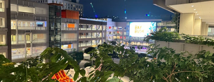 Ayala Malls Manila Bay is one of Aguさんのお気に入りスポット.