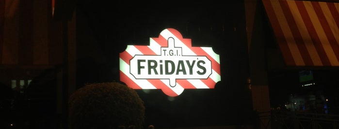 T.G.I. Friday's is one of Tiendas.