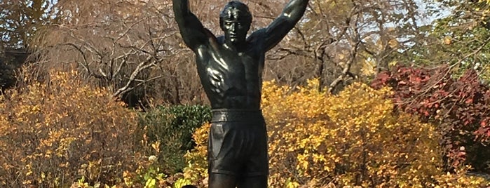 Rocky Statue is one of Lugares favoritos de Rodrigo.