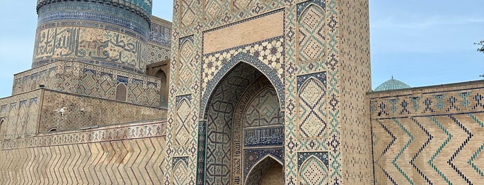 Bibixonim jome masjidi is one of Узбекистан.