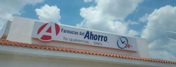 Farmacias del Ahorro is one of สถานที่ที่ Elena ถูกใจ.