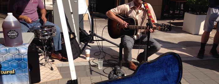 West Village Farmers Market is one of * Gr8 Dallas & Ft Worth Areas Grocery Shopping.