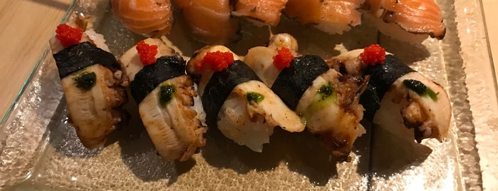 Cherry Sushi is one of Valeriaさんのお気に入りスポット.