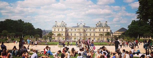 Luxembourg Garden is one of Relax.