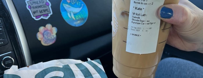 Starbucks is one of The 15 Best Places for Vanilla Yogurt in Phoenix.