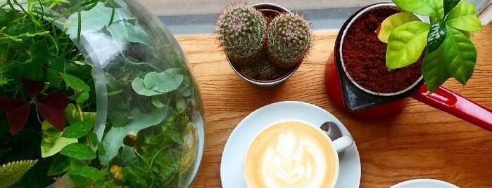 Hexagone Café is one of Juha's Top 200 Coffee Places.