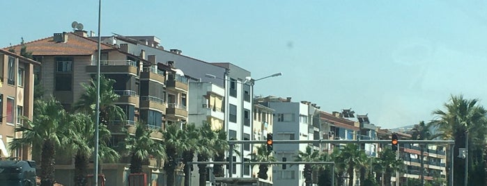 Selçuk Meydanı is one of Lieux qui ont plu à Asojuk.