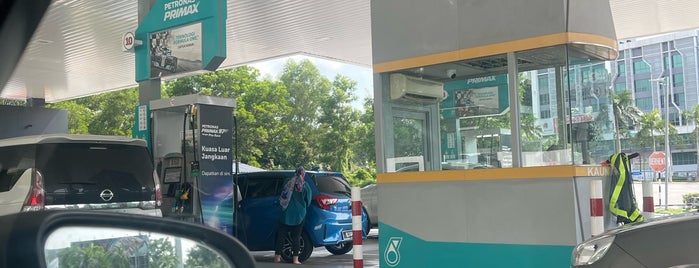 PETRONAS Station is one of Fuel/Gas Stations,MY #1.