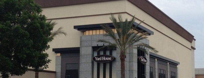 Yard House is one of The 13 Best Places for Movies in Northridge, Los Angeles.