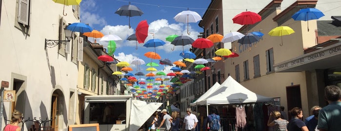 Marché de Carouge is one of Tさんのお気に入りスポット.